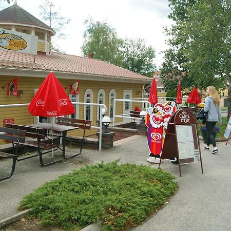 Bjoerkbackens Stugby I Vimmerby Luaran gambar