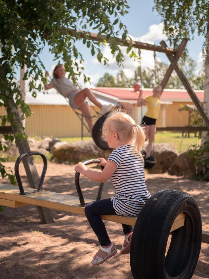 Bjoerkbackens Stugby I Vimmerby Luaran gambar